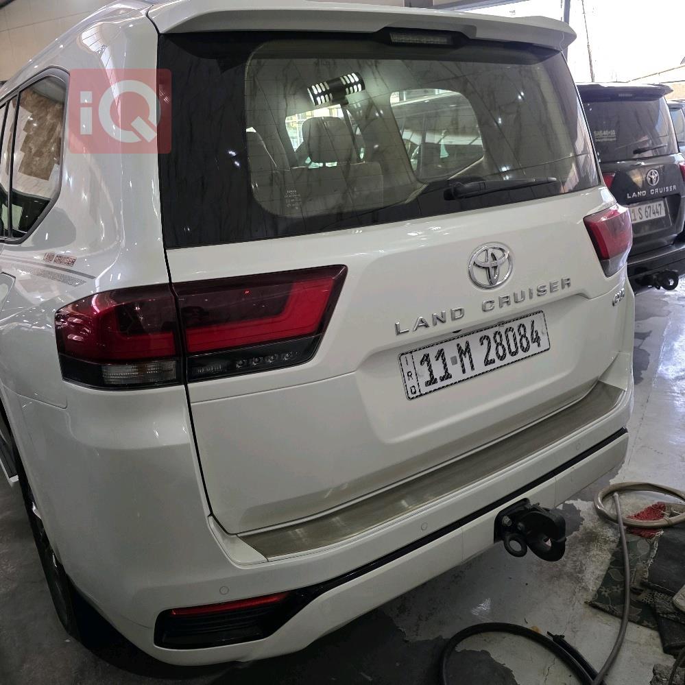 تويوتا لاندكروزر